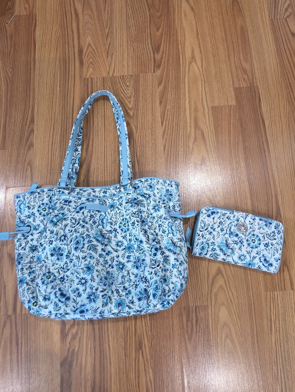 Vera Bradley Iconic Glenna Satchel & Turnlock Wallet Set Cloud Vine Blue Floral